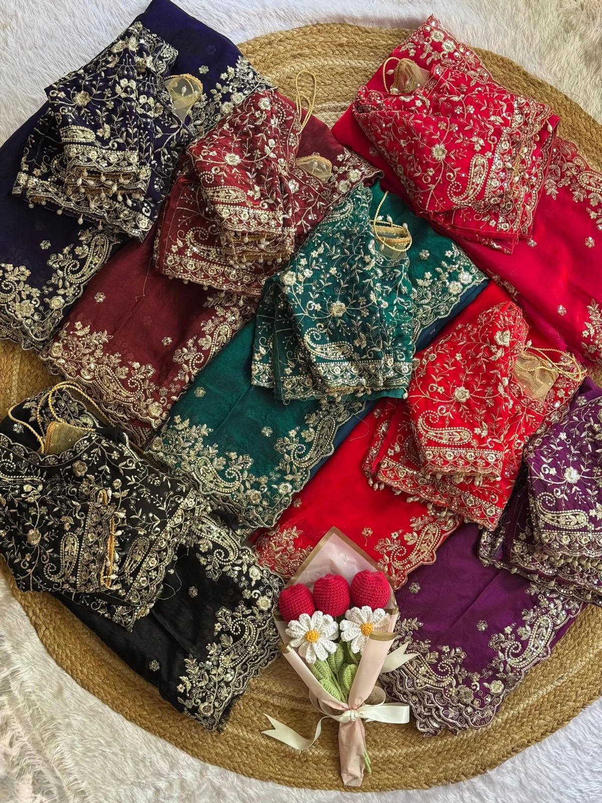 ইন্ডিয়ান ডিজাইনার শাড়ি কালেকশন