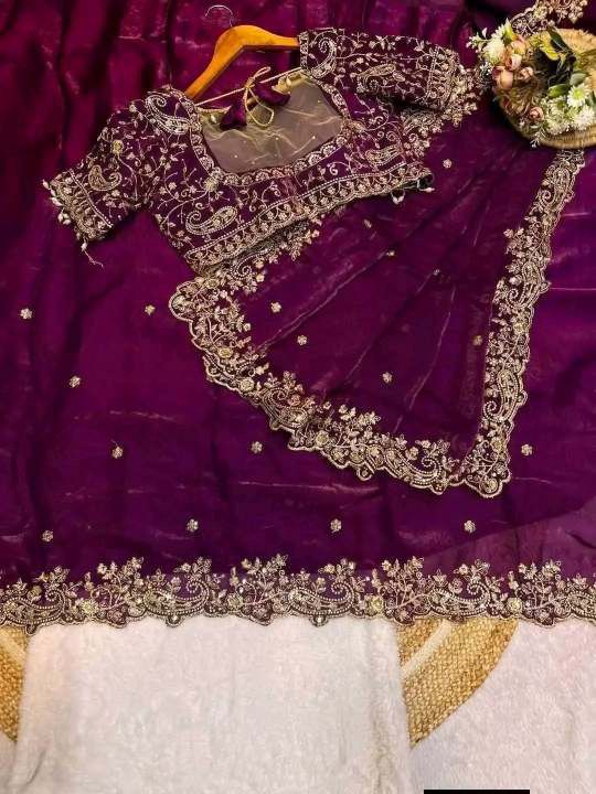 ইন্ডিয়ান ডিজাইনার শাড়ি কালেকশন