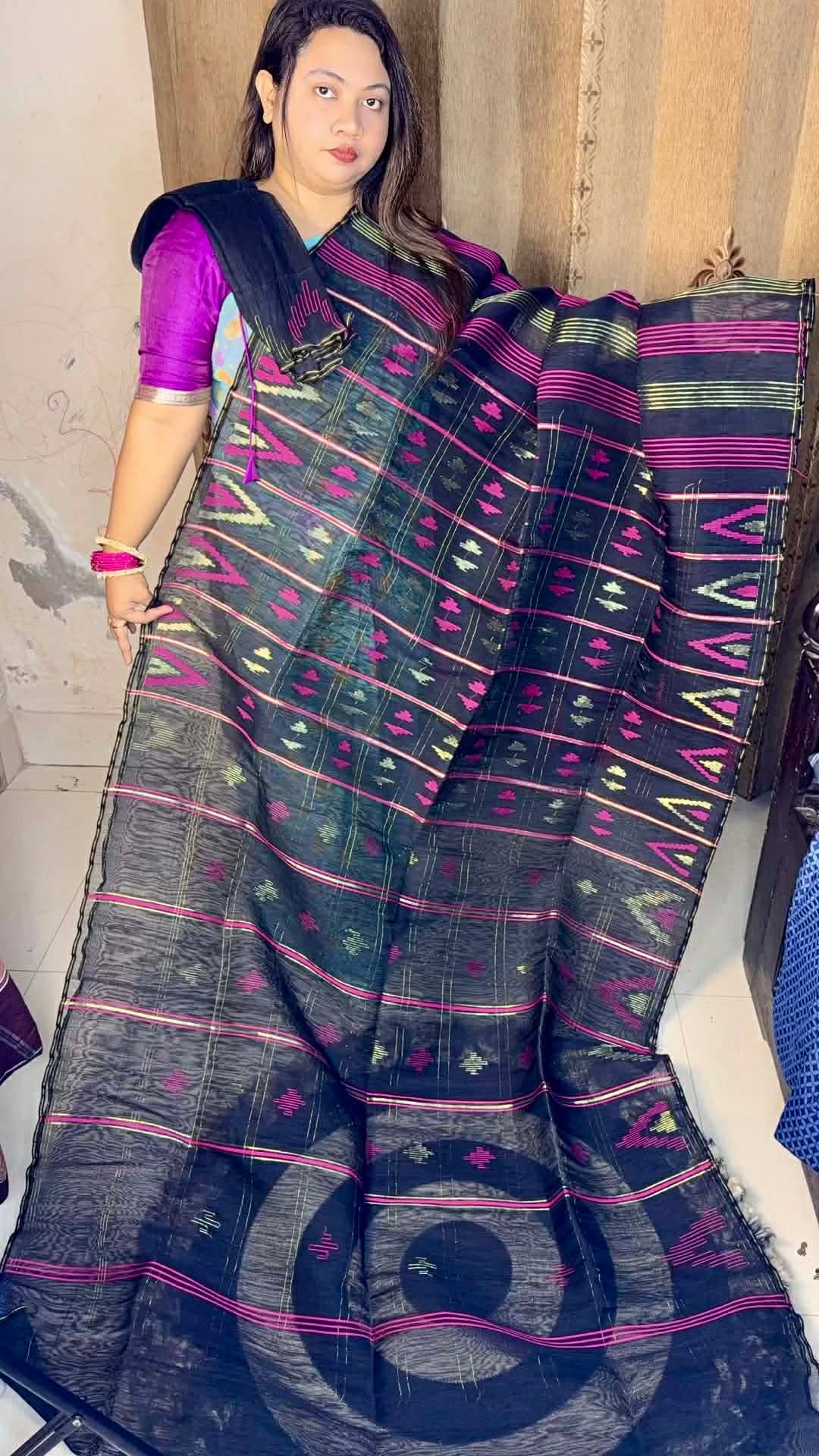 প্রিমিয়াম ৬০ কাউন্ট অরিজিনাল ঢাকাই জামদানি শাড়ি